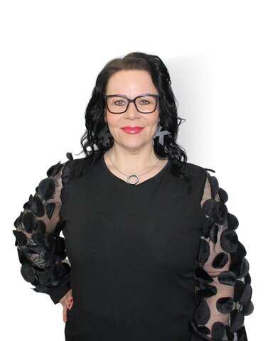 Kati Heikkinen (Esteettinen sairaanhoitaja) Kati Heikkinen (Esteettinen sairaanhoitaja)